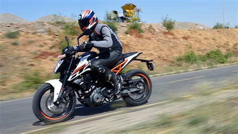Official fanpage of ktm malaysia. KTM 250 Duke 2017 - Price, Mileage, Reviews, Specification ...
