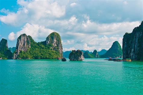 Vietnam Vacation Packages, Travel Tips and Tours