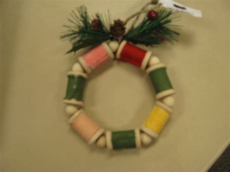 Another Neat Wooden Spool Wreath Spool Crafts Christmas Crafts
