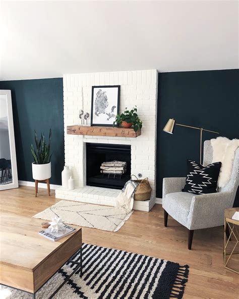 How To Choose An Accent Wall In Living Room Livingroomsone