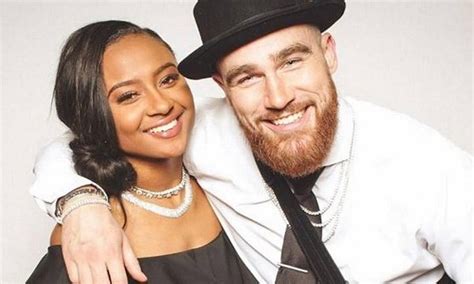 Travis kelce net worth & salary. Travis Kelce Bio, Age, Weight, Height, Controversies, Net ...