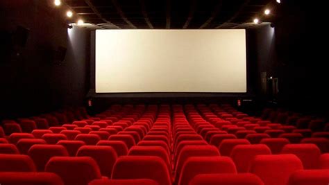 Sigue La Reapertura De Los Cines Cineplanet Y Cinemark Vuelven Esta Semana Mercado Negro
