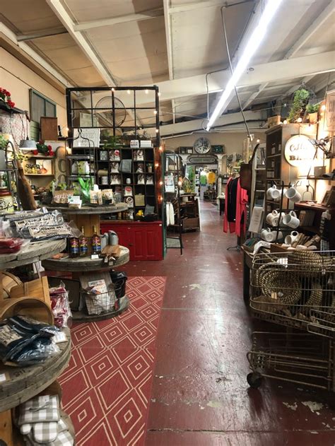 The Best Antique Malls in Illinois - a nature escape