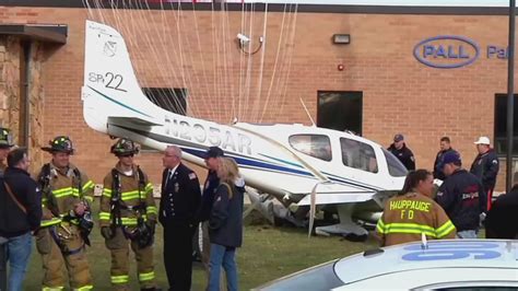 Father Daughter Wrapping Up College Visit Survive Plane Crash 6abc