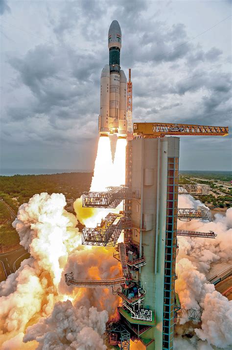 Independence Day Week Date For Chandrayaan 2 Orbit Telegraph India