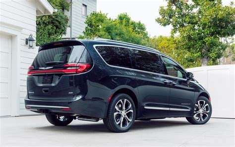 2021 Chrysler Pacifica Minivans Updates Include All Wheel Drive