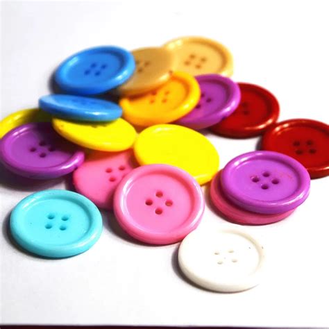 1 Pack Plastic Buttons4 Holes Round Painted Decoration Sewing Plastic
