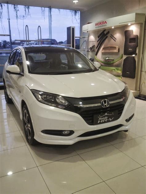 Harga berlaku mulai januari 2019, dan untuk. HARGA HONDA HRV BARU | PROMO HONDA KREDIT BRV, HRV, CRV ...