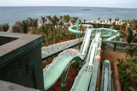 The Power Tower And Wave Generator Building At Aquaventure Atlantis