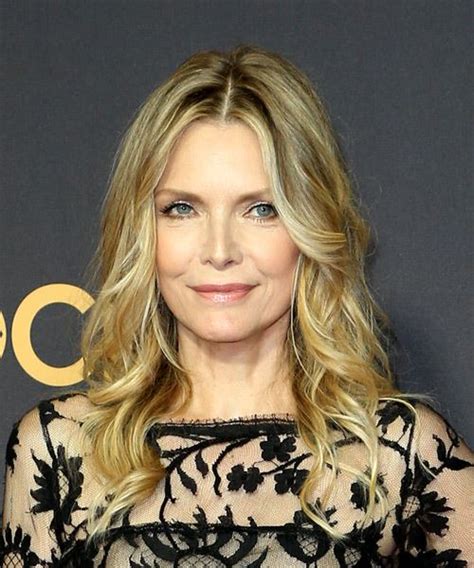 Michelle Pfeiffer Medium Wavy Casual Hairstyle Blonde Hair Color