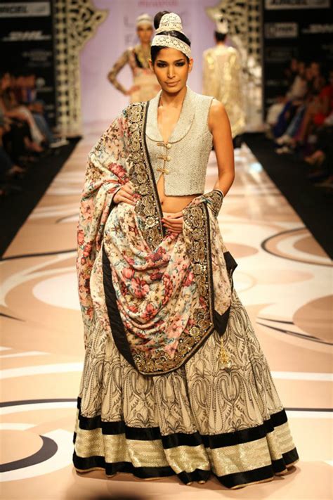 Lakme India Fashion Week 2012 Lakme Indian Fashion Show ~ She9