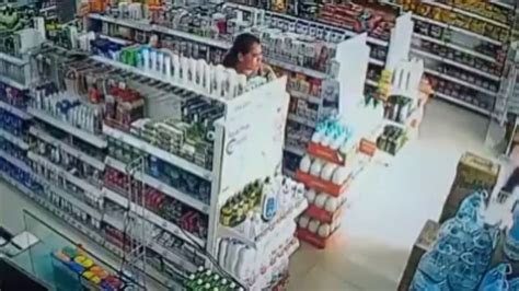 Shoplifters Caught On Cctv Huli Youtube