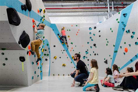 It is considered to be far more dangerous to stone after that to rock climb. Boulderwelt Dortmund — Boulder Gruppentarife für bildende ...