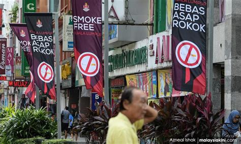 Sabah Exercises Right To Postpone Smoking Ban At Eateries