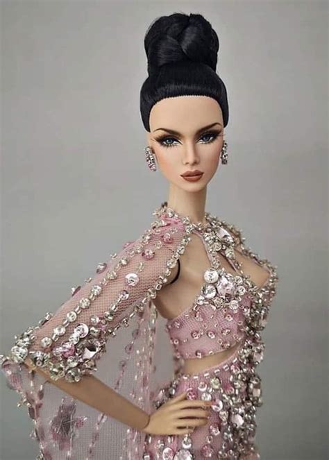 Pin By Color Wheel On Barbie Fashion Ii Fashion Royalty Dolls Barbie