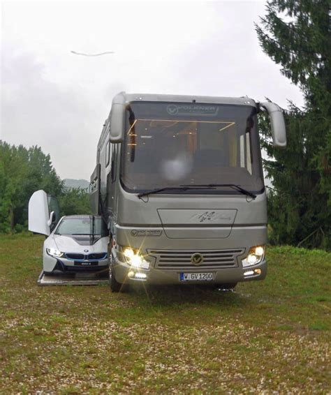 Offroad wohnwagen teardrop wohnwagen anhänger auto bus wohn mini wohnwagen kastenwagen in wohnmobil umbau camping ausbau wohnen cargo trailer camper. Ein Luxus-Wohnmobil mit eingebauter Garage für den ...