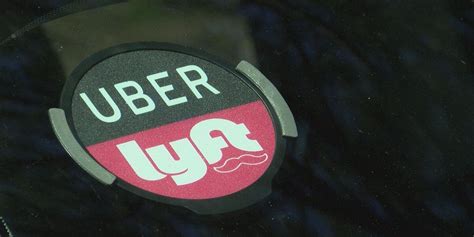 Uber And Lyft Drivers Get Lighted Signs Ahead Of Law Change