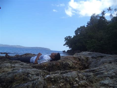 Desa tulehu sendiri merupakan desa yang terletak di wilayak kabupaten maluku tengah, provinsi maluku. PENDEKAR PENJELAJAH: Pantai Batu Kuda Desa Tulehu