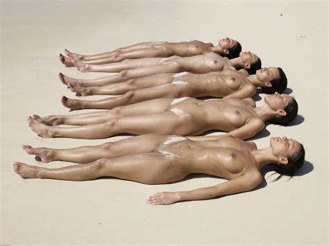 Anna S Brigi Melissa Suzie Suzie Carina Wet Sandy Beach Five Naked Girls Hegre