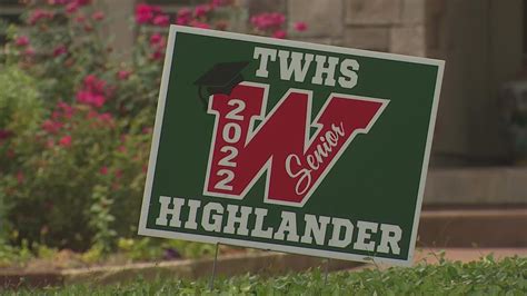 An Autopsy Has Revealed That Two Woodlands High School Seniors Had