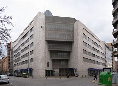 Simple Science: How to Make a Volcano with Kids