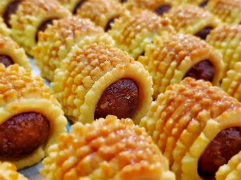 Tart ini sangat sedap, gebu dan cair. Resipi Tart Nenas Gulung Ringkas dan Senang