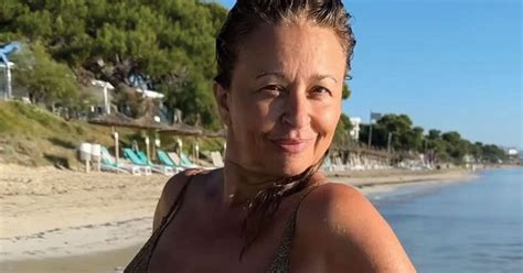 Loose Womens Nadia Sawalha Proudly Embraces Her Real Body As She