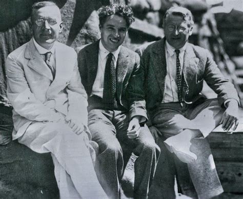 Charlie Chaplin With Writers Upton Sinclair Rob Wagner 1918