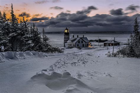 A Crisp Winter Morning At West Quoddy Head Lighthouse Photograph By