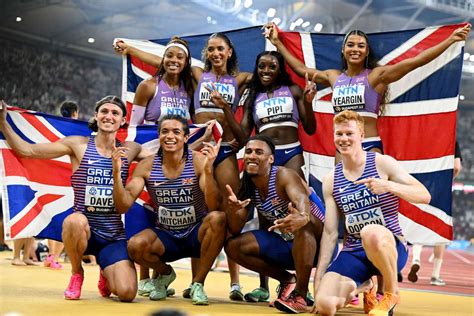 British Team Celebrate Medal Rush On Final Day Of World Championships
