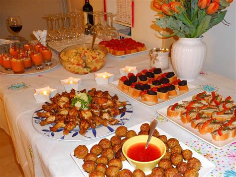 Place the muffin pans on top of baking sheets to catch any drips. Bocaditos Salados Y Dulces... - S/. 1,00 en Mercado Libre