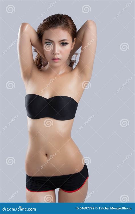 Aziatische Schoonheid Sexy Vrouwenmodel Stock Foto Image Of Uitoefenen Meisje