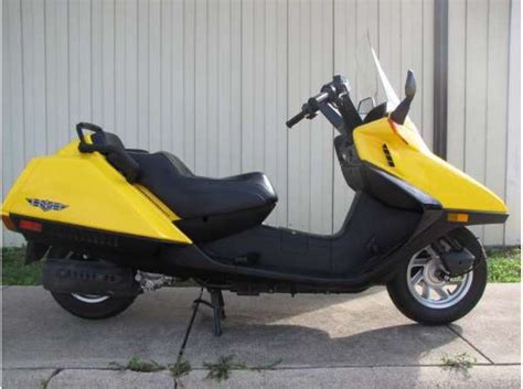 It was marketed in the us as the helix and in other parts of the world as the fusion or spazio. 2004 Honda Helix - Moto.ZombDrive.COM