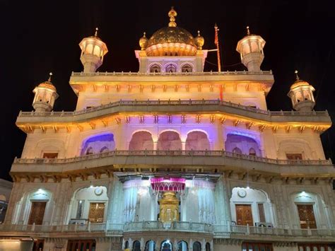 Shri Akal Takht Sahib Golden Temple Amritsar | Golden temple amritsar, Golden temple, Tourist places