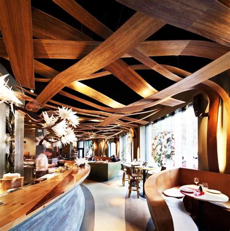 Top 5 Restaurant Interior Designs With Wooden Walls