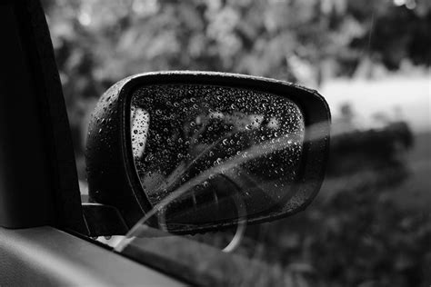 Berkendara Aman Dan Nyaman Ketika Hujan Jangan Nyalakan Lampu Hazard