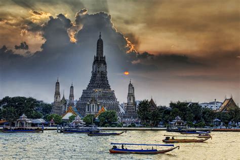 Viajero Turismo El Templo Wat Arun En La Ciudad De Bangkok