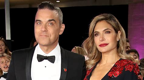 Robbie Williams Poses Topless In Bedroom Selfie With Wife Ayda See Photo Hello