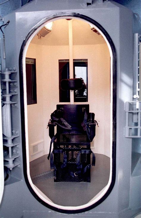I watched Don Harding die in Arizona's gas chamber. I'm still haunted