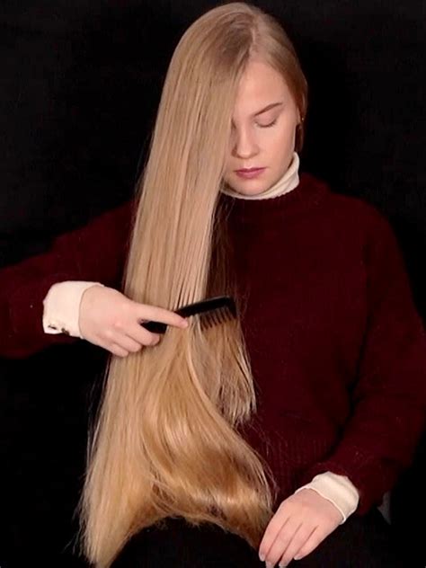 Video Nora Combing Her Long Blonde Hair Realrapunzels
