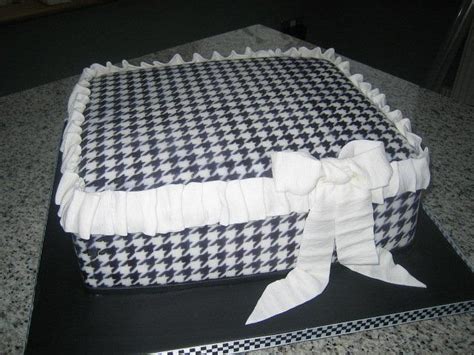 Houndstooth Decorated Cake By Blackberry Cakesdecor