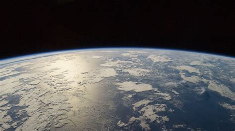 See Earths Amazing Beauty From Space In This Time Lapse Video By An