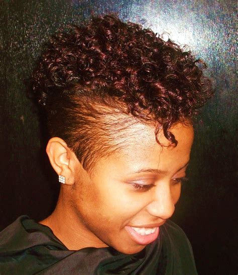 Pin By Charlene Hunter On Natural Hairstyles Mohawk Hairstyles Curly