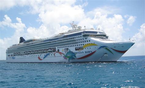 ‘how Is Canada Even Comparable Passengers Fume As Bermuda Cruise