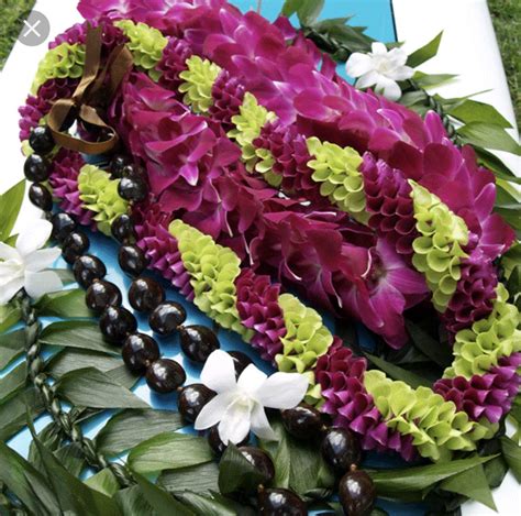 Pin By Len Pestana On Where I Live Hawaiian Lei Flower Lei