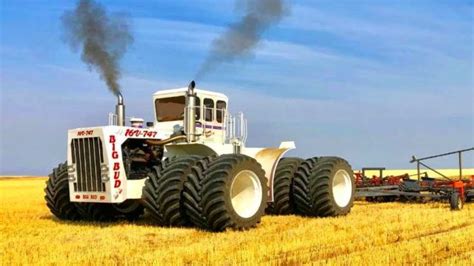 1100hp Big Bud 16v 747 Worlds Largest Tractor