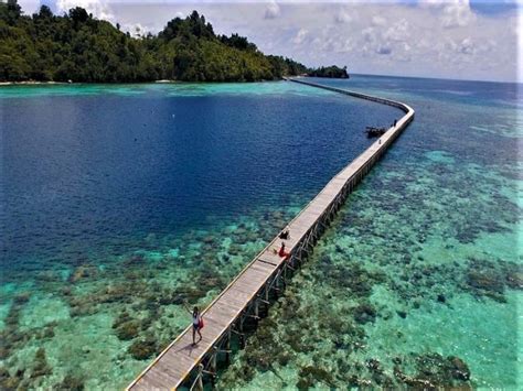 Jembatan Pulau Papan Membelah Lautan Sulawesi Tengah Indonesia Traveler