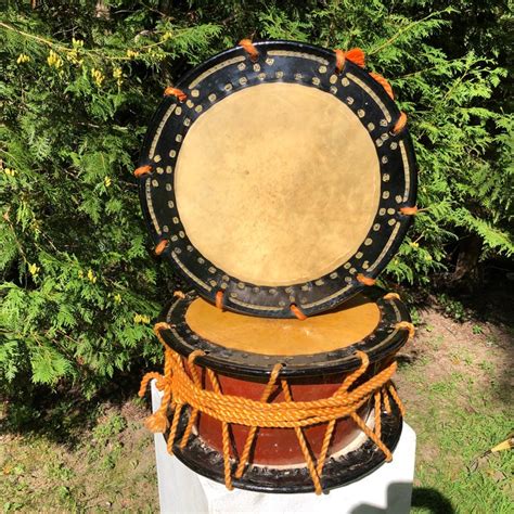 Japanese Rare Pair Of Gong Drums Rich Red And Black Lacquer