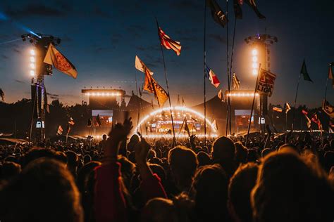 Roskilde's roots trace back to 1971, when high school students mogens sandfær and jesper switzer møller joined forces with promoter carl fischer. Festivales. Citas obligadas - Días Nórdicos Magazine