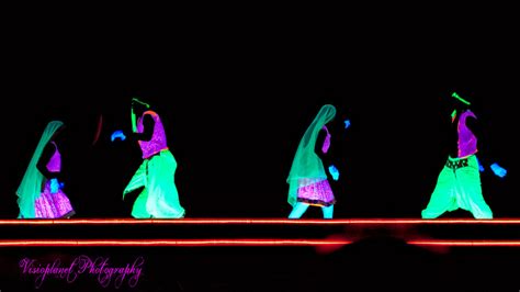 The Glow In The Dark Dancers Visioplanet Photography
